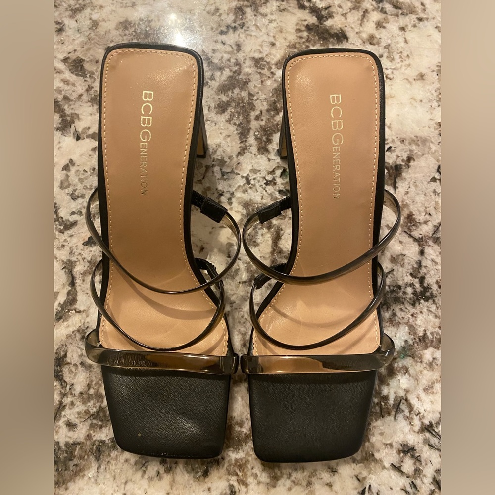 BCBGeneration Women’s black sandals. Size 7